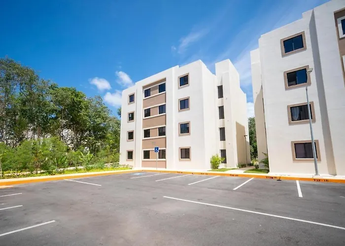 Ceiba Tu Refugio Familiar Alberca Y Jardines Apartment Playa del Carmen